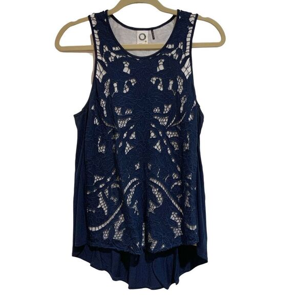 AKEMI + KIN Embroidered Crochet Lace Racerback Navy Blue Hi/Lo Tank Top Size S - Picture 2 of 12